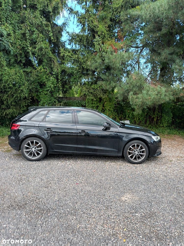 Audi A3 Sportback - 2