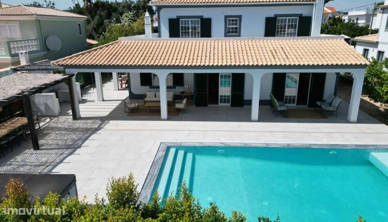 Moradia V5, com piscina e jacuzzi, à venda em Almancil, Algarve - Grande imagem: 2/20
