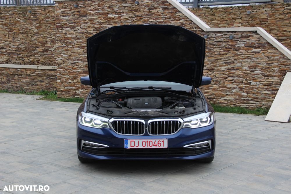 BMW Seria 5 530d xDrive Touring Aut. Luxury Line - 4