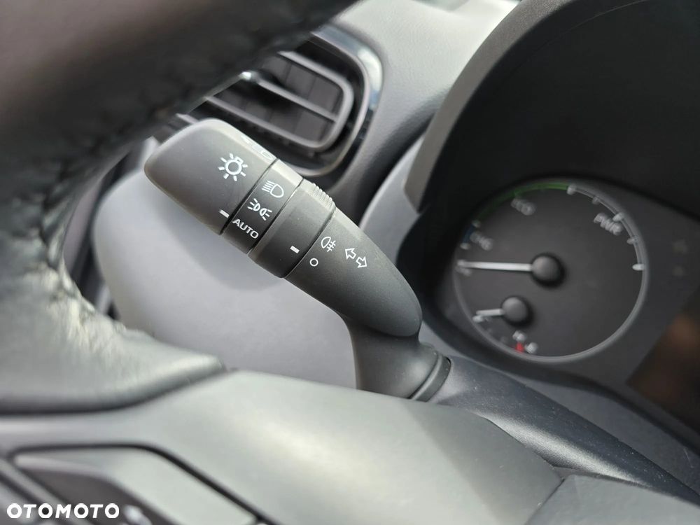 Toyota Yaris Hybrid 1.5 Selection Style - 20