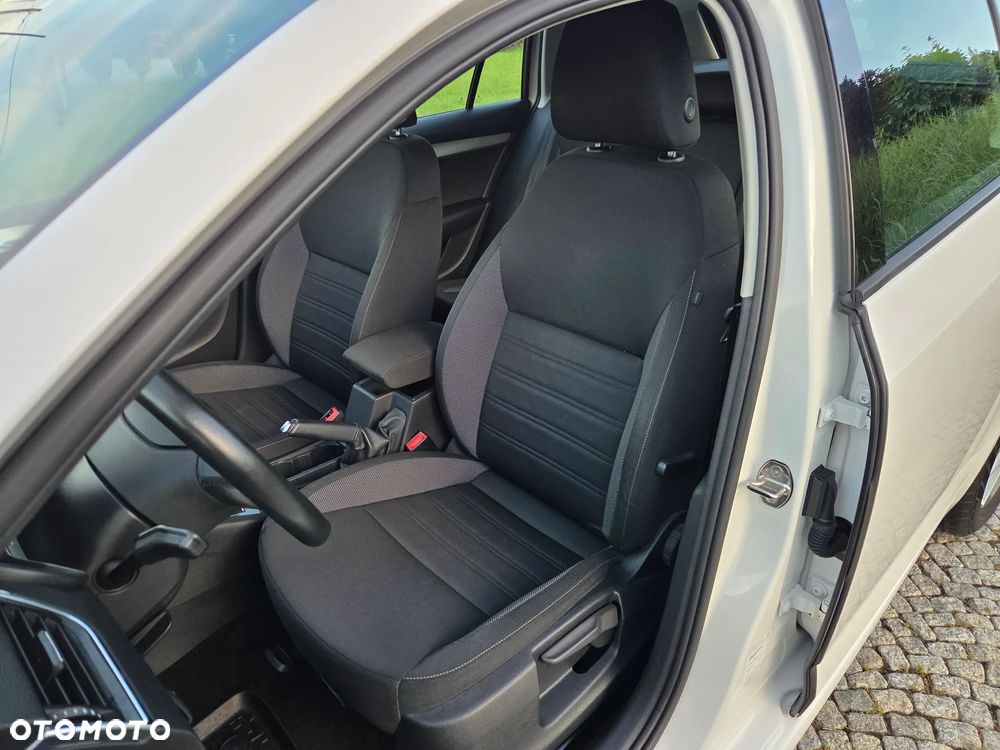 Skoda Octavia 1.6 TDI Ambition - 12