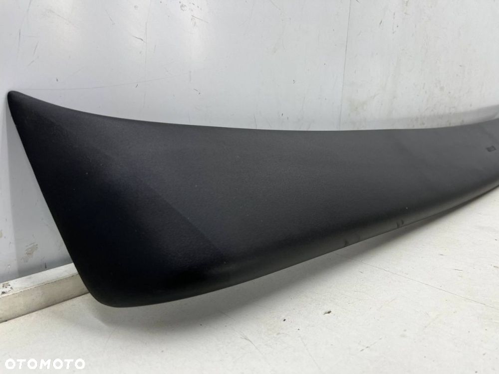 Spoiler Nissan Bluebird U11 U12 84-92r. lotka na klapę bagażnika oryginalna FOHA KE79065M10 - 2