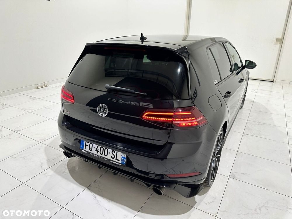 Volkswagen Golf - 16