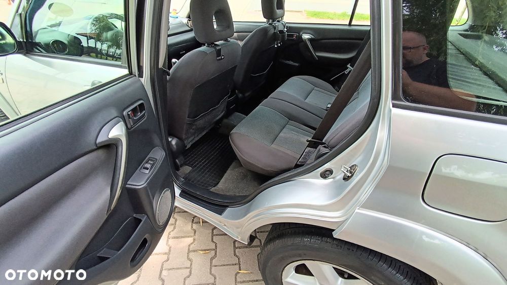Toyota RAV4 2.0 D-4D Luna - 15