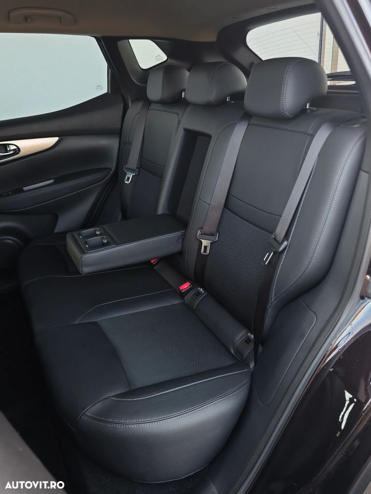 Nissan Qashqai 1.3 DIG-T TEKNA - 9