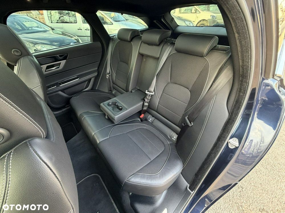 Jaguar XF - 31