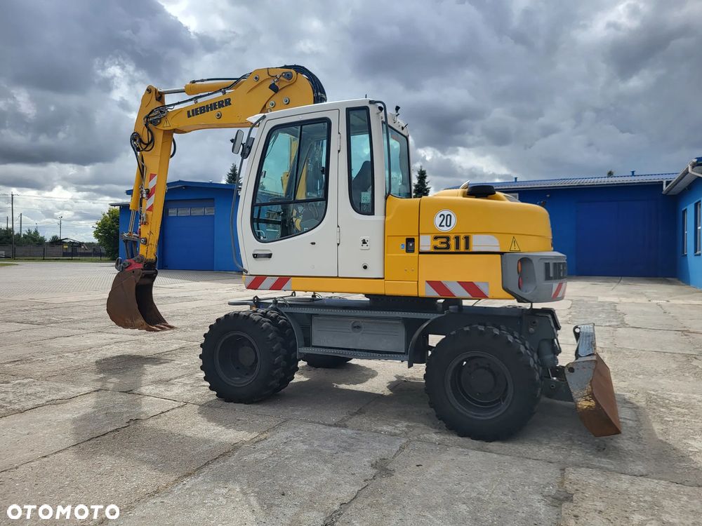 Liebherr A 311 spr z Niemiec - 4