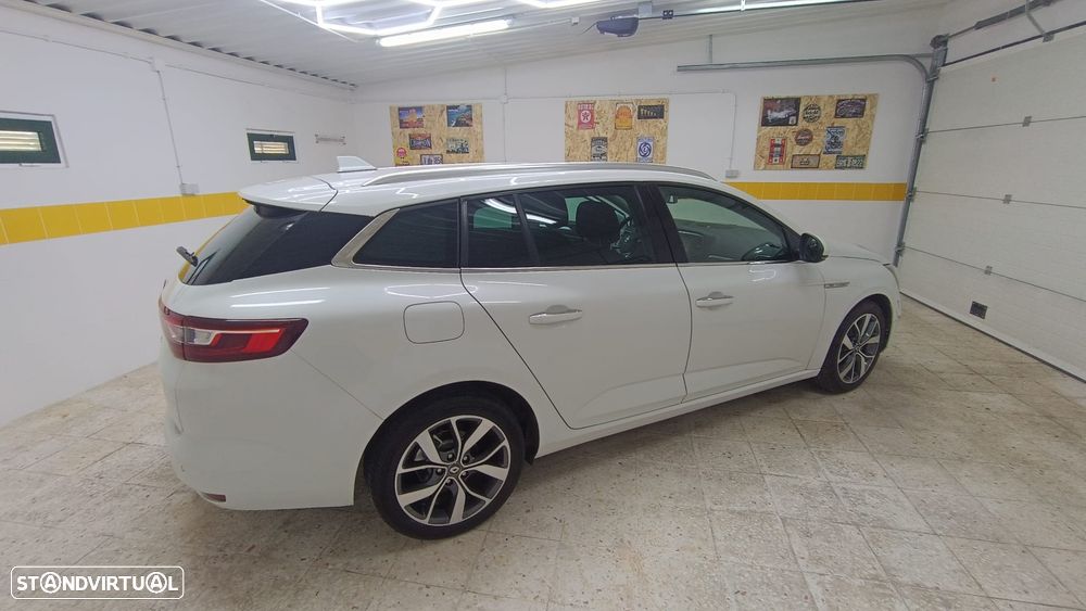 Renault Mégane Sport Tourer 1.5 dCi Bose Edition J18 - 10