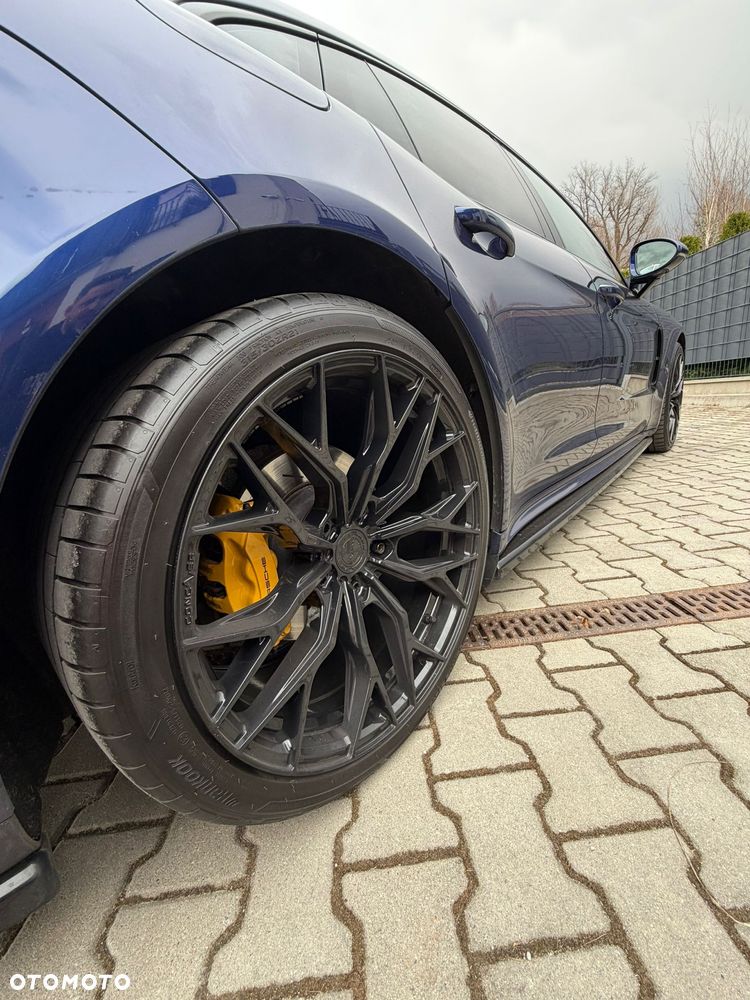 Porsche Panamera 4S - 18