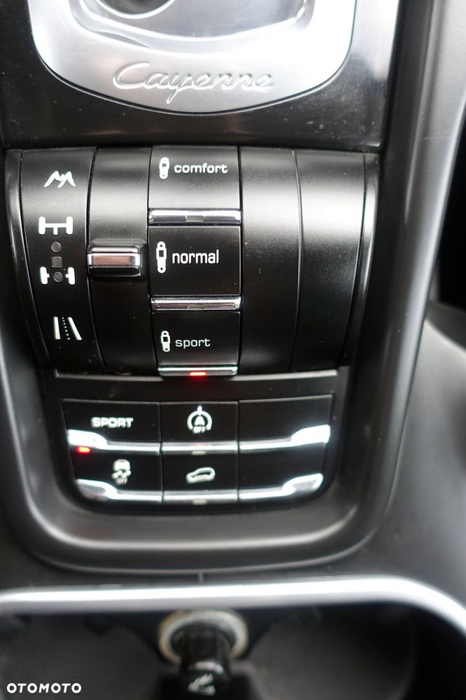 Porsche Cayenne S - 24
