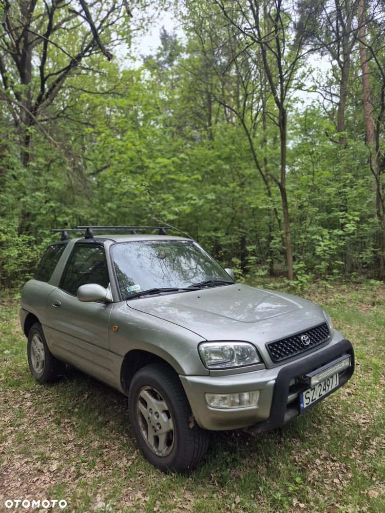 Toyota RAV4 2.0 - 1