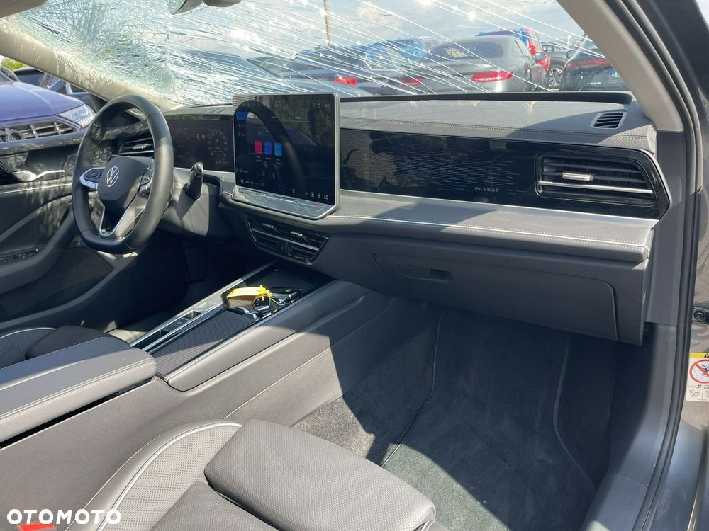 Volkswagen Passat Variant 2.0 TSI Elegance DSG - 12