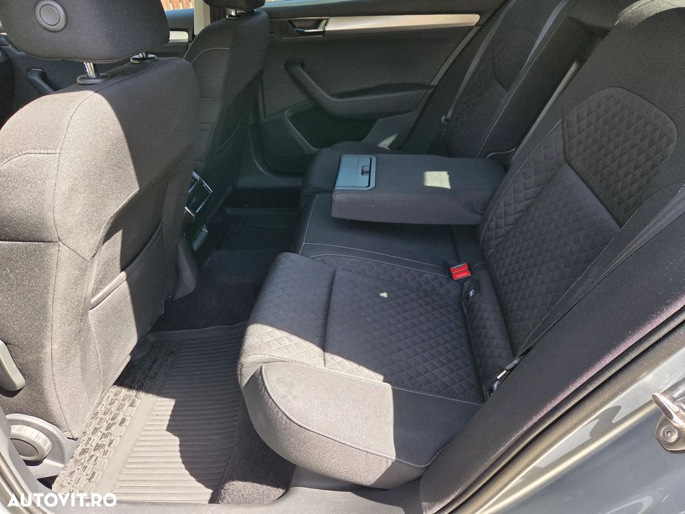 Skoda Superb 2.0 TDI DSG Style - 6