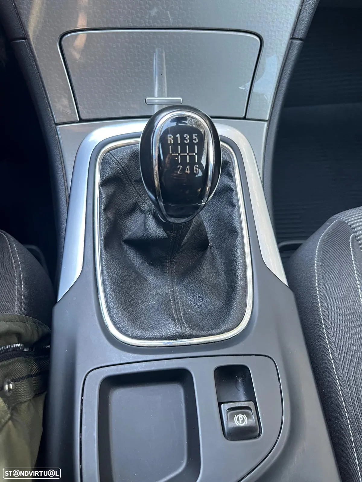 Opel Insignia Sports Tourer - 11