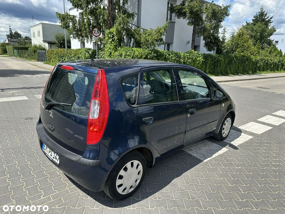 Mitsubishi Colt - 4