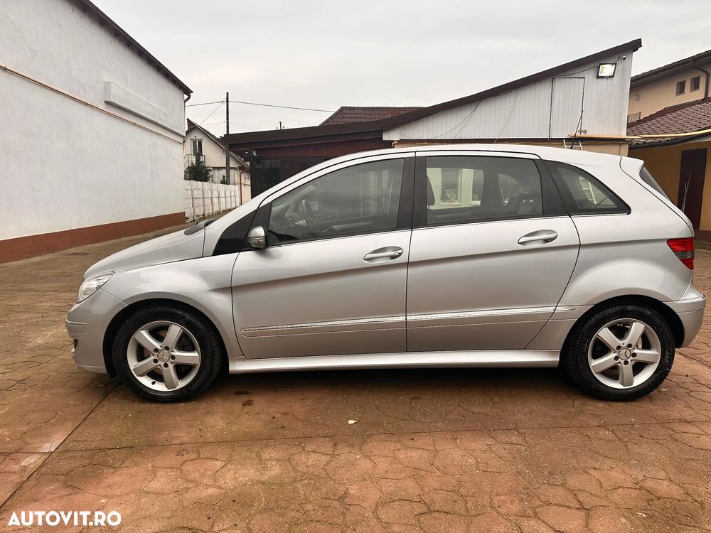 Mercedes-Benz B 180 - 4