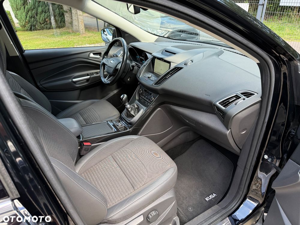 Ford Kuga 1.5 EcoBoost 2x4 Titanium - 11