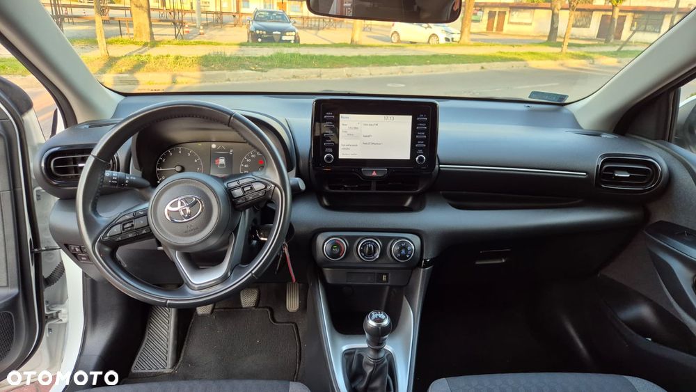 Toyota Yaris - 8