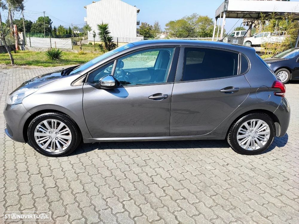 Peugeot 208 1.6 BlueHDi Style - 5
