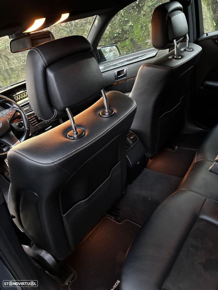 Mercedes-Benz E 250 CDi Avantgarde BlueEfficiency - 40