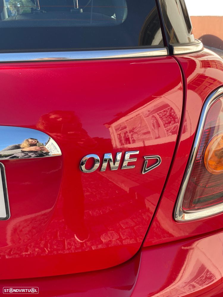 MINI 3 Portas One D - 9