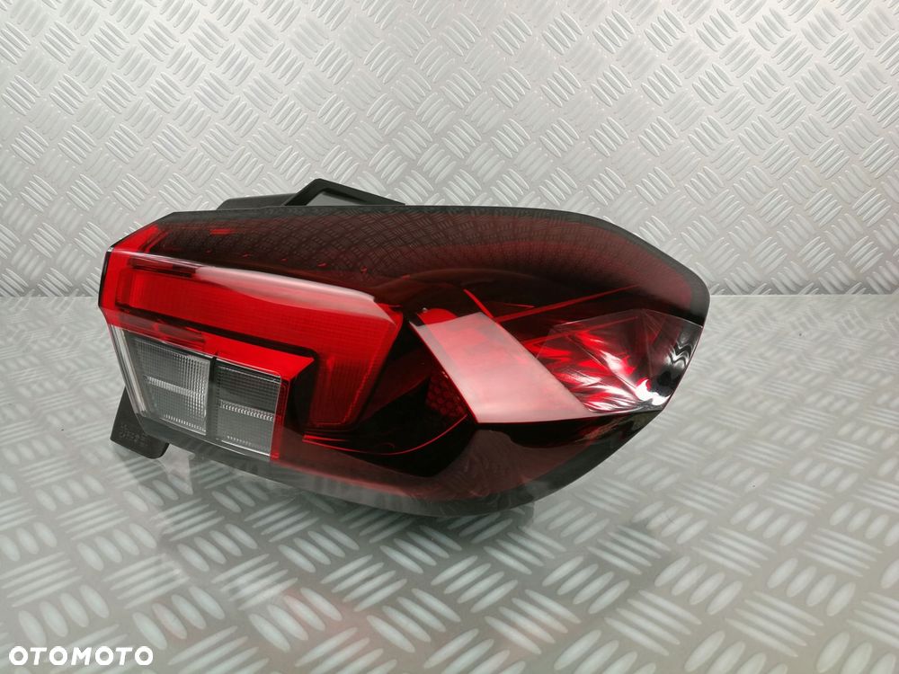 90194153 lampa prawa prawy tył tylna w błotnik OPEL CORSA F VI 6 2019- EURO - 2