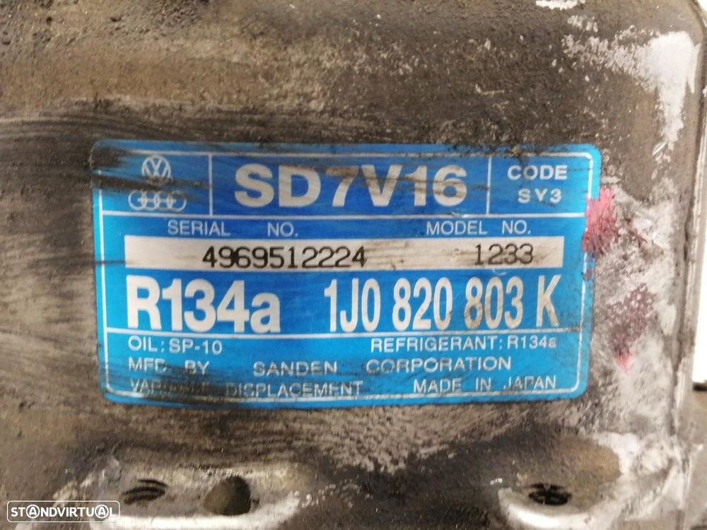 COMPRESSOR AR CONDICIONADO VOLKSWAGEN GOLF IV 2003 -1J0820803K - 2