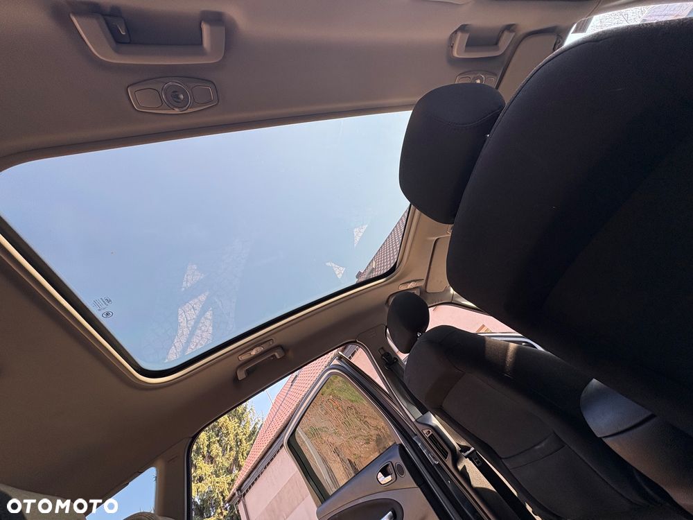 Ford S-Max 2.0 TDCi DPF Titanium MPS6 - 32