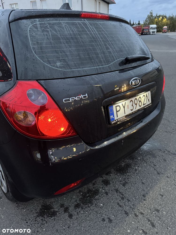 Kia Ceed - 5