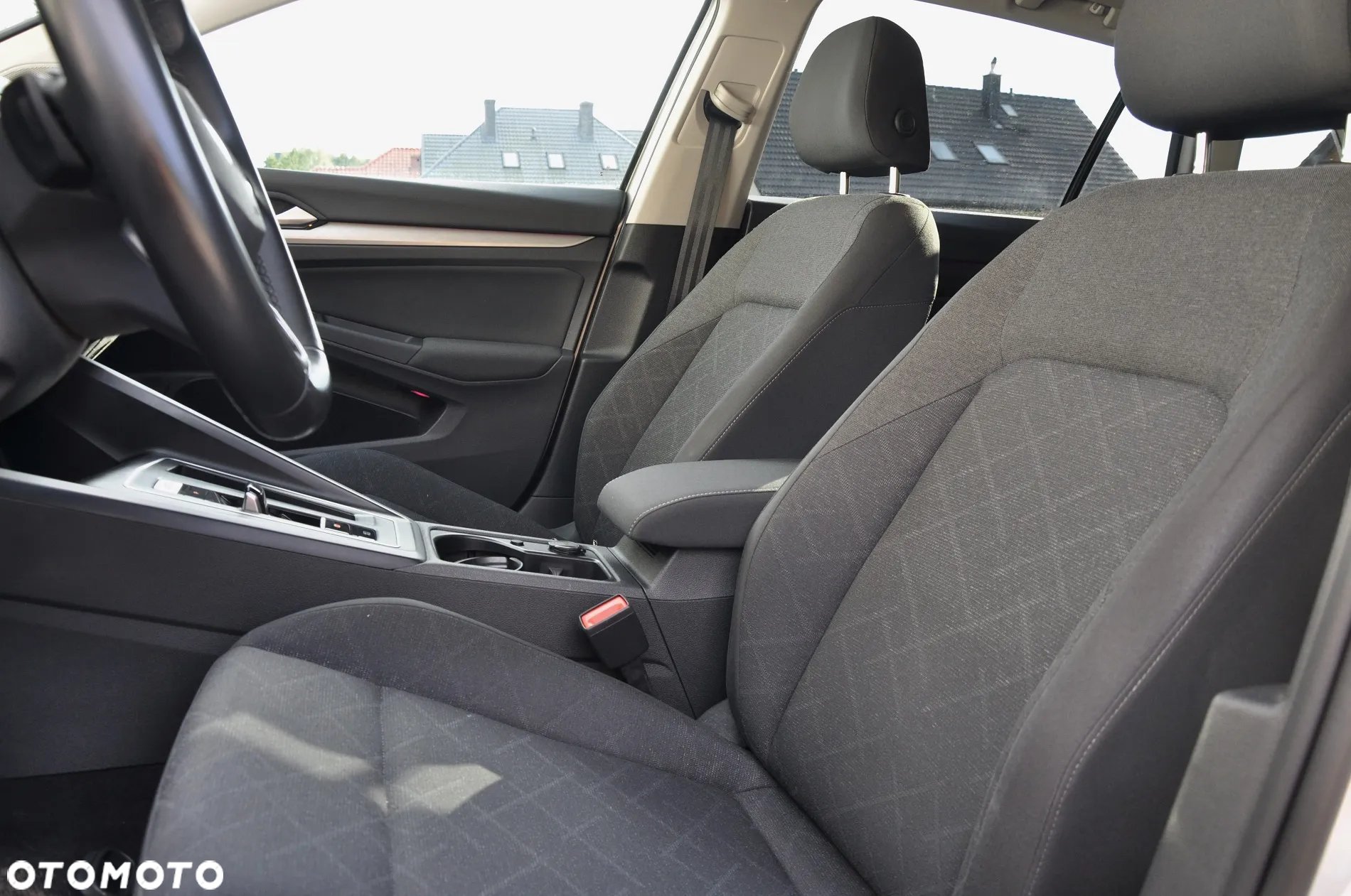 Volkswagen Golf VIII 2.0 TDI Life DSG - 12
