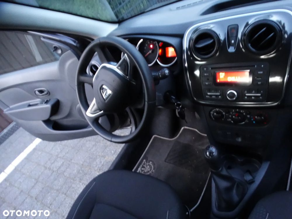 Dacia Sandero - 11
