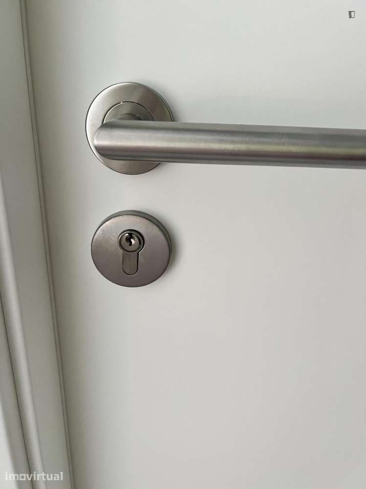 Quarto - localizado em Coimbra - Grande imagem: 5/16