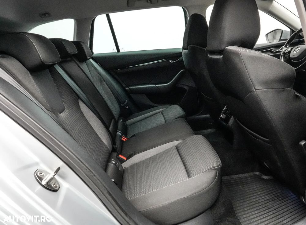 Skoda Octavia 2.0 TDI Edition Plus - 16