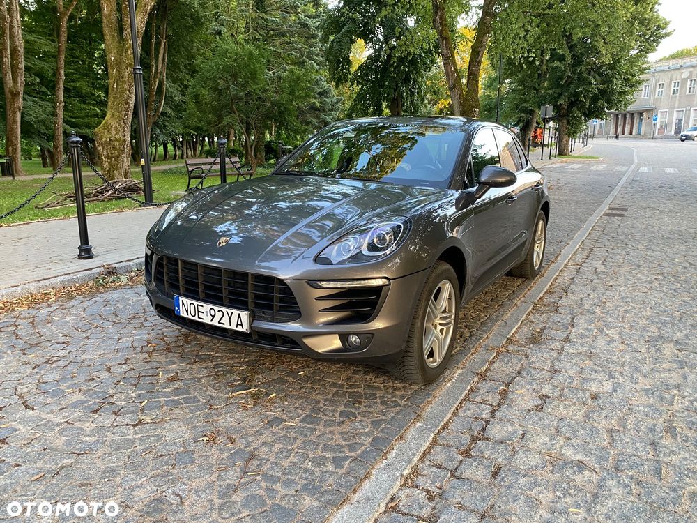 Porsche Macan Standard - 1