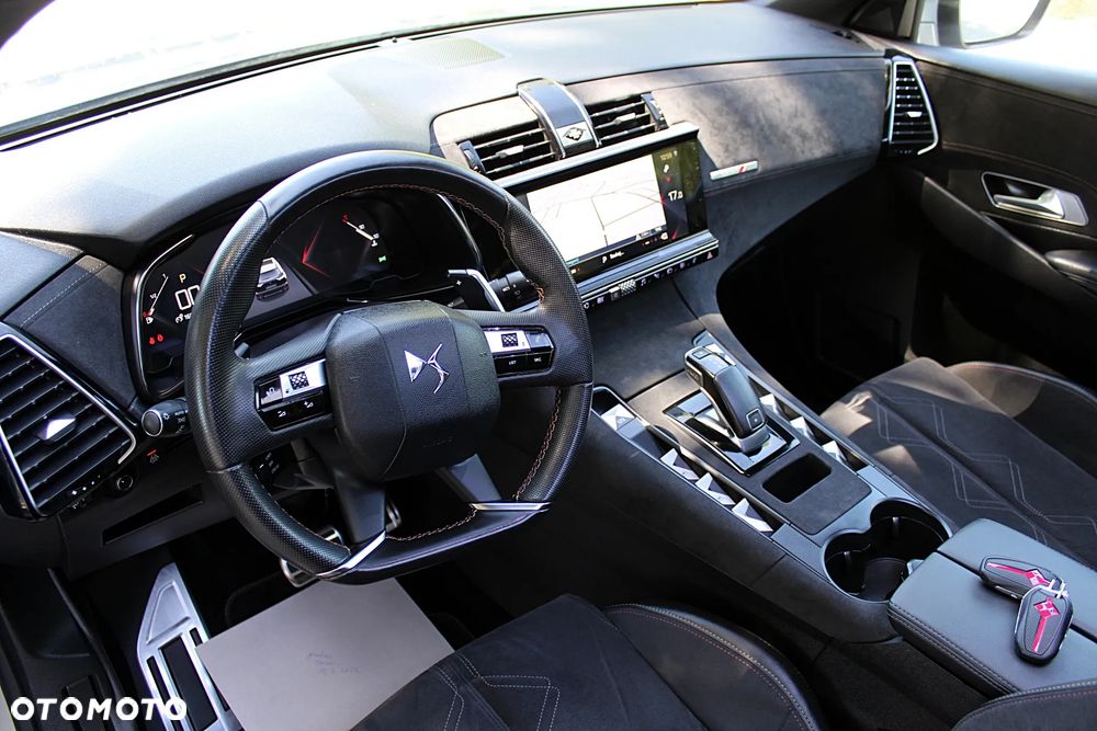 DS Automobiles DS 7 Crossback - 17
