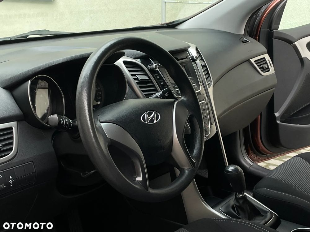 Hyundai i30 1.4 Comfort - 6