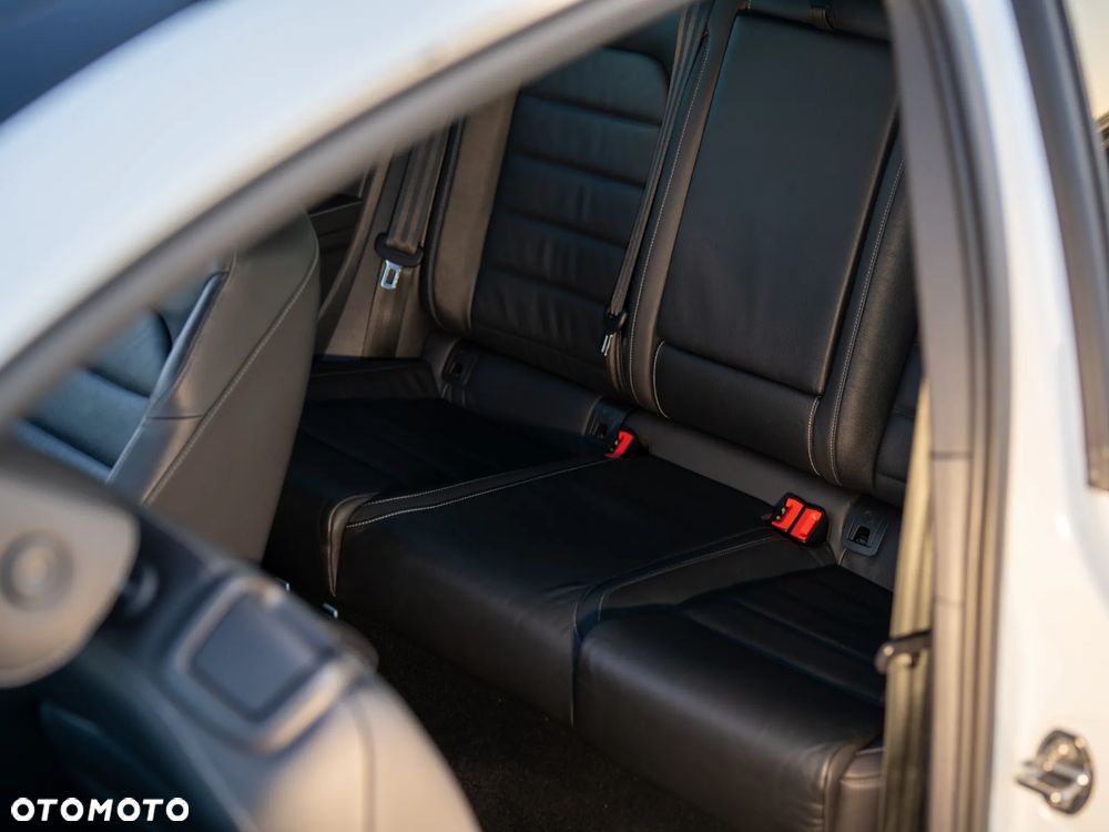 Volkswagen Golf GTD (BlueMotion Technology) - 12