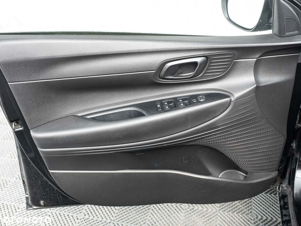 Hyundai i20 1.2 Pure - 10