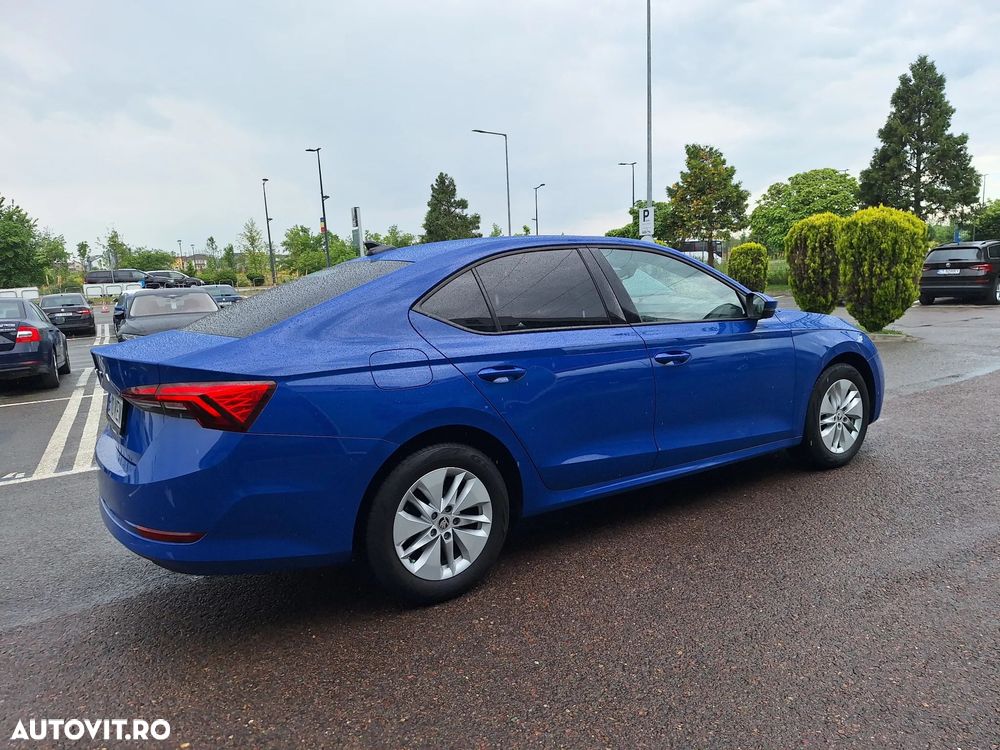Skoda Octavia 2.0 TDI DSG Ambition - 3