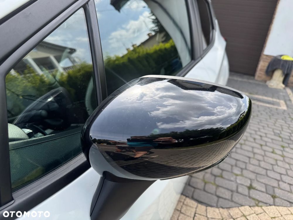 Nissan Micra - 12