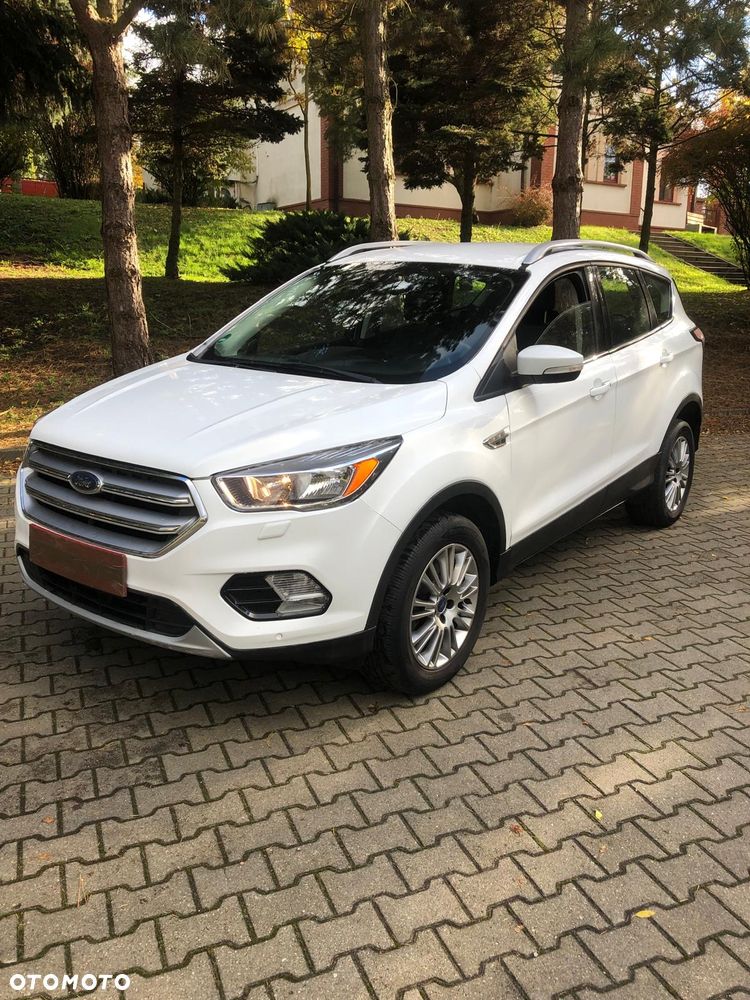 Ford Kuga - 1