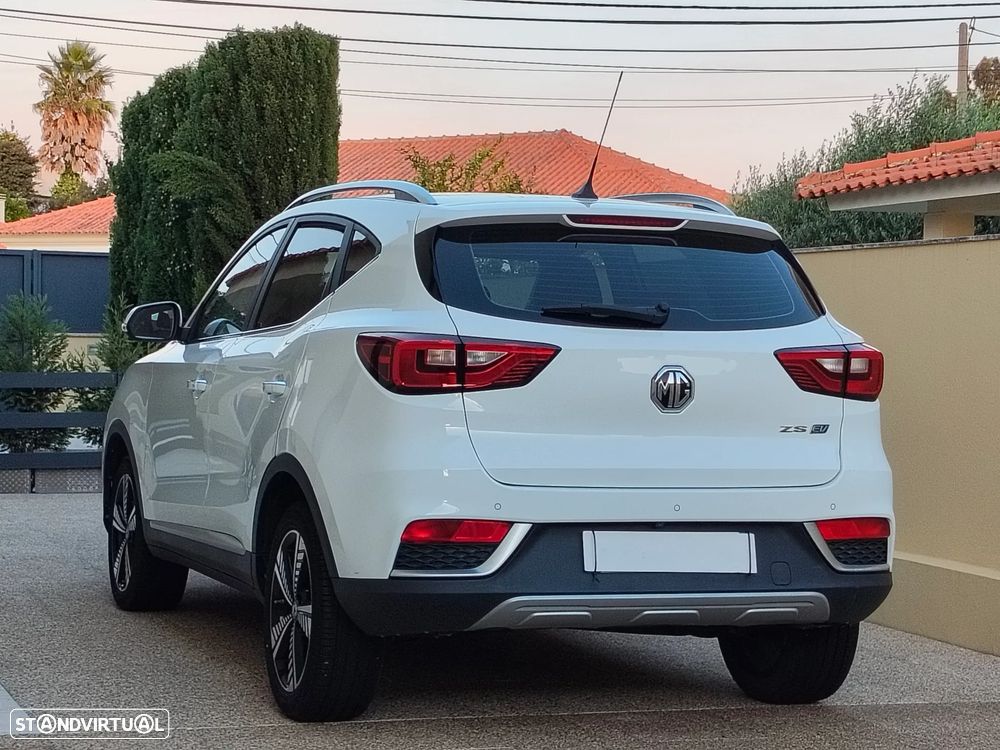 MG ZS - 5