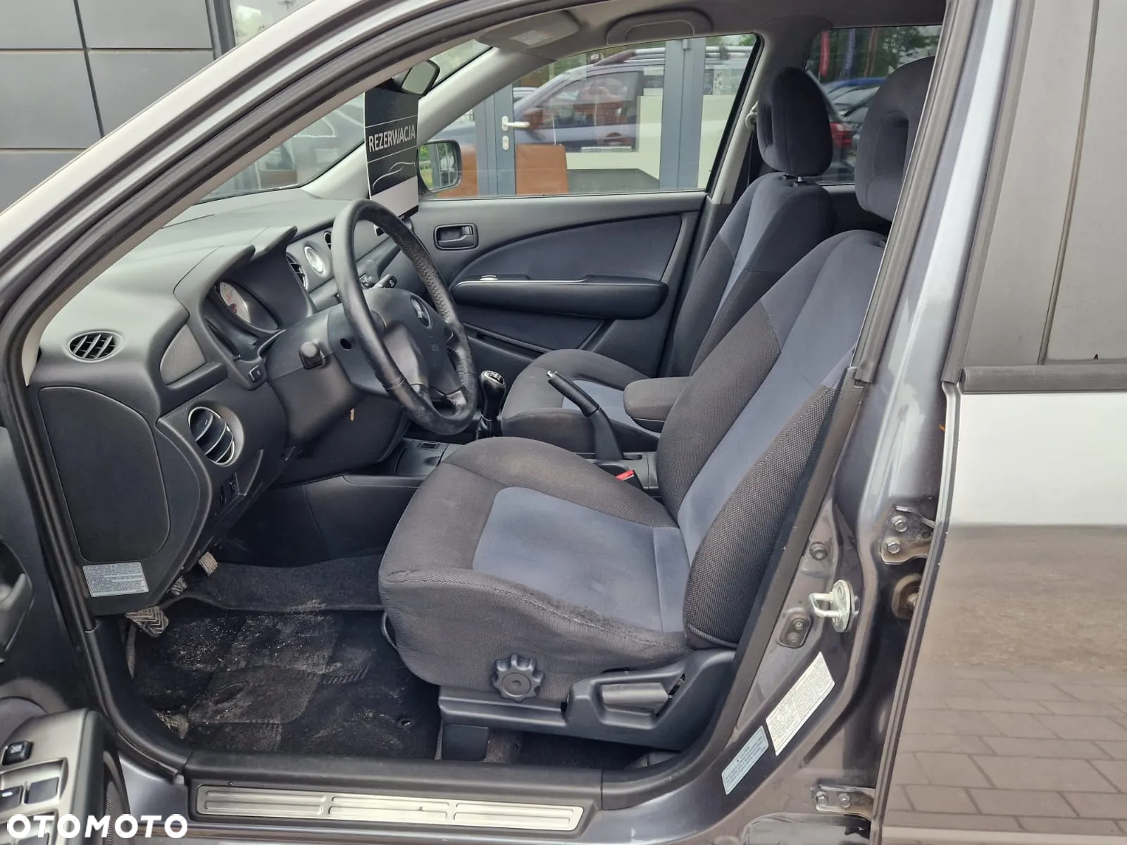 Mitsubishi Outlander 2.0 Comfort - 24