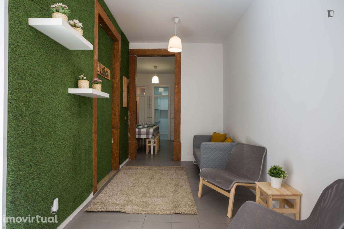 Quarto - localizado em Santos Lisbon - Grande imagem: 5/23