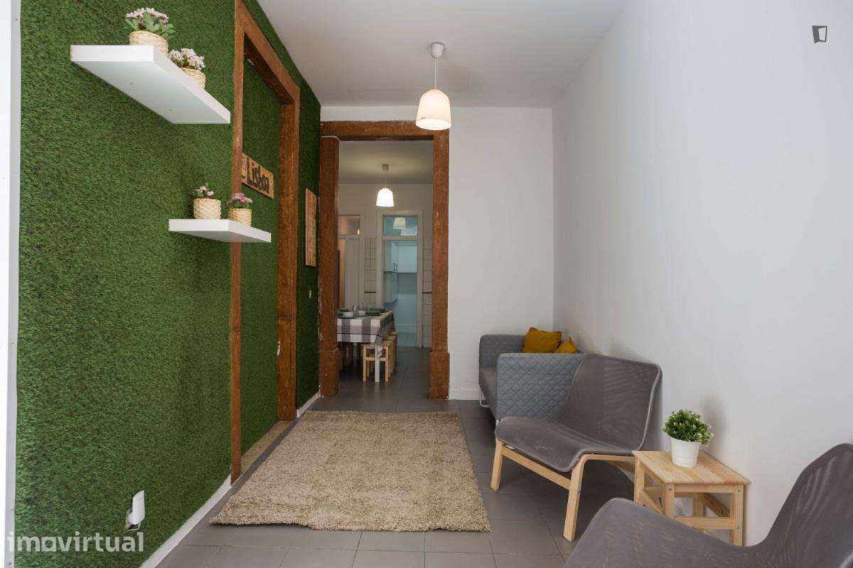 Quarto - localizado em Santos Lisbon - Grande imagem: 3/23