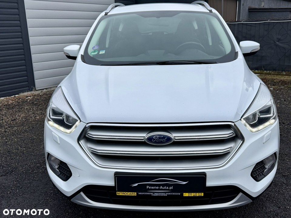 Ford Kuga 1.5 EcoBoost 2x4 Titanium - 4