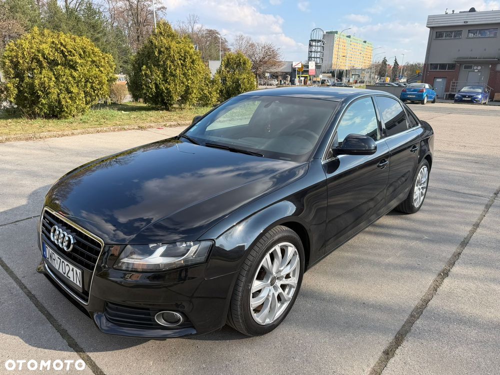 Audi A4 Limousine - 12