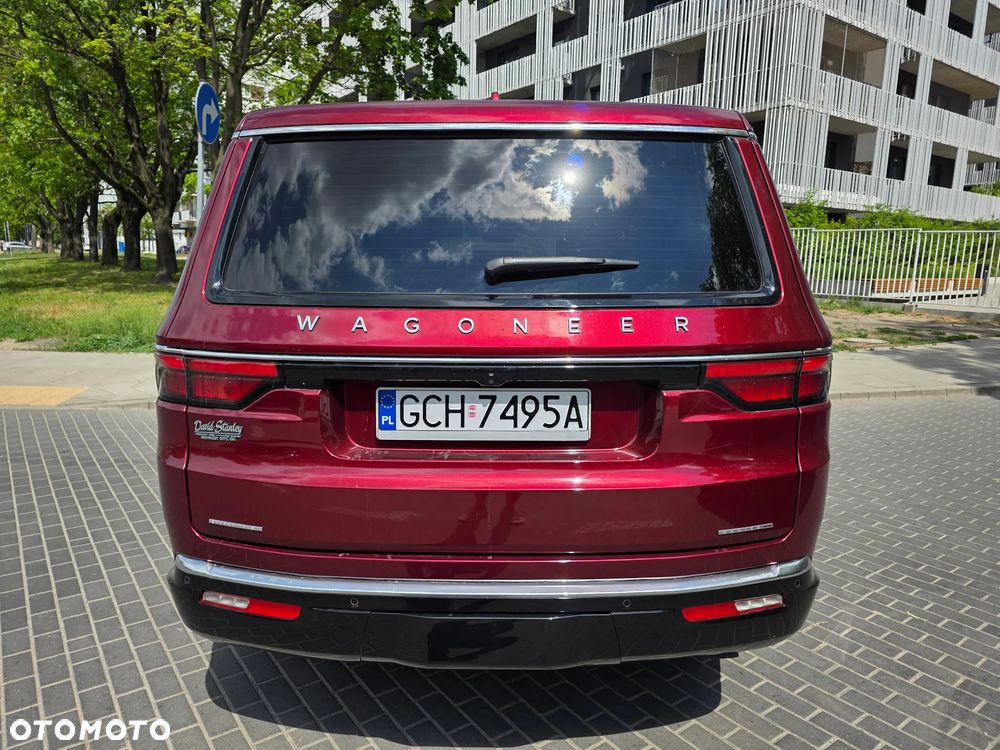 Jeep Wagoneer - 29