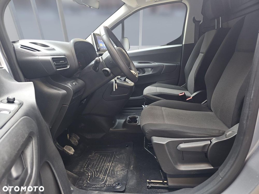 Toyota ProAce CITY 2.3T 1.5D-4D 100KM long Furgon Active M6 75kW I2 (samochód van 4dv.) - Samochód dostawczy - 8