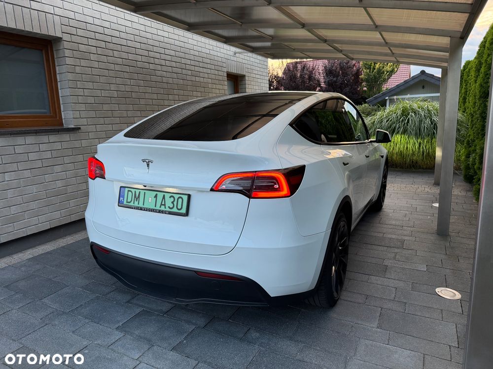 Tesla Model Y RWD - 3